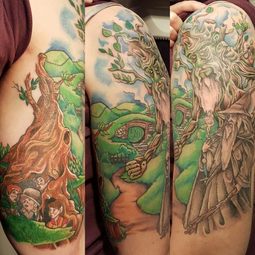 My book themed sleeve is finally done! Took a year and 6 months of one  session a month. Done by Caleb Forbis at Star Key Tattoo in Coeur d'Alene,  ID : r/tattoos